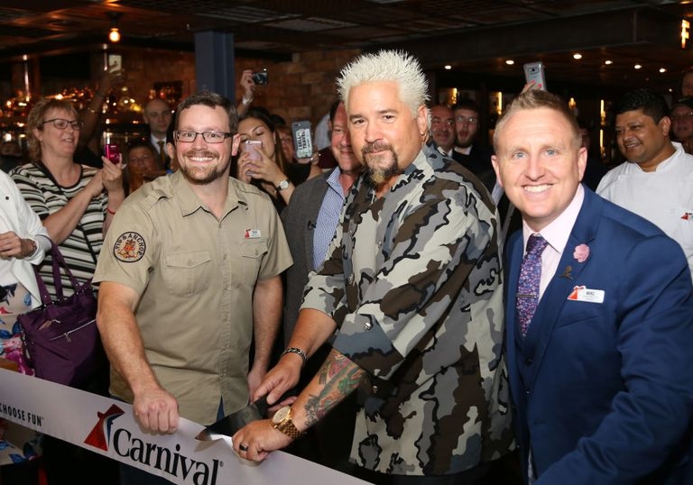 guy-fieri-cruise-ship-bbq-1.jpg.a45143b1460028b6d14656151f59a6eb.jpg